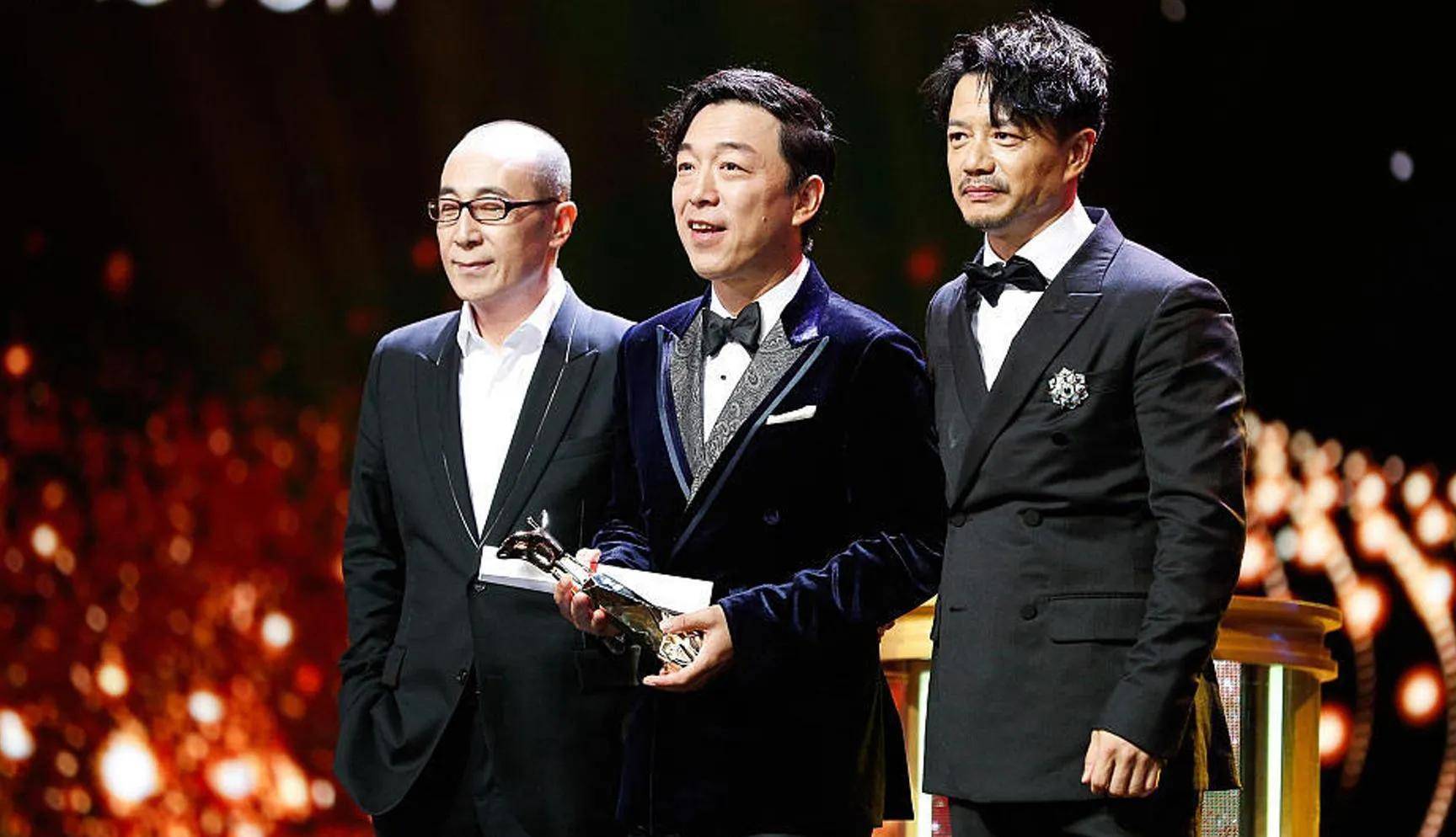 黄渤情商有多高?被别人嘲笑,你怎么让老人家佩服你?_马云_姜文_问题