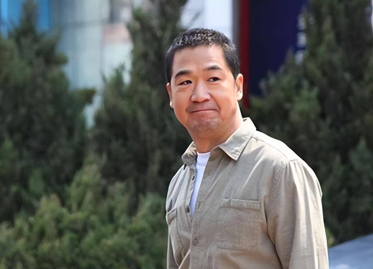 不省心的儿子,输掉的赌约,张国立的"债主"不止华谊_张默_邓婕_小时候