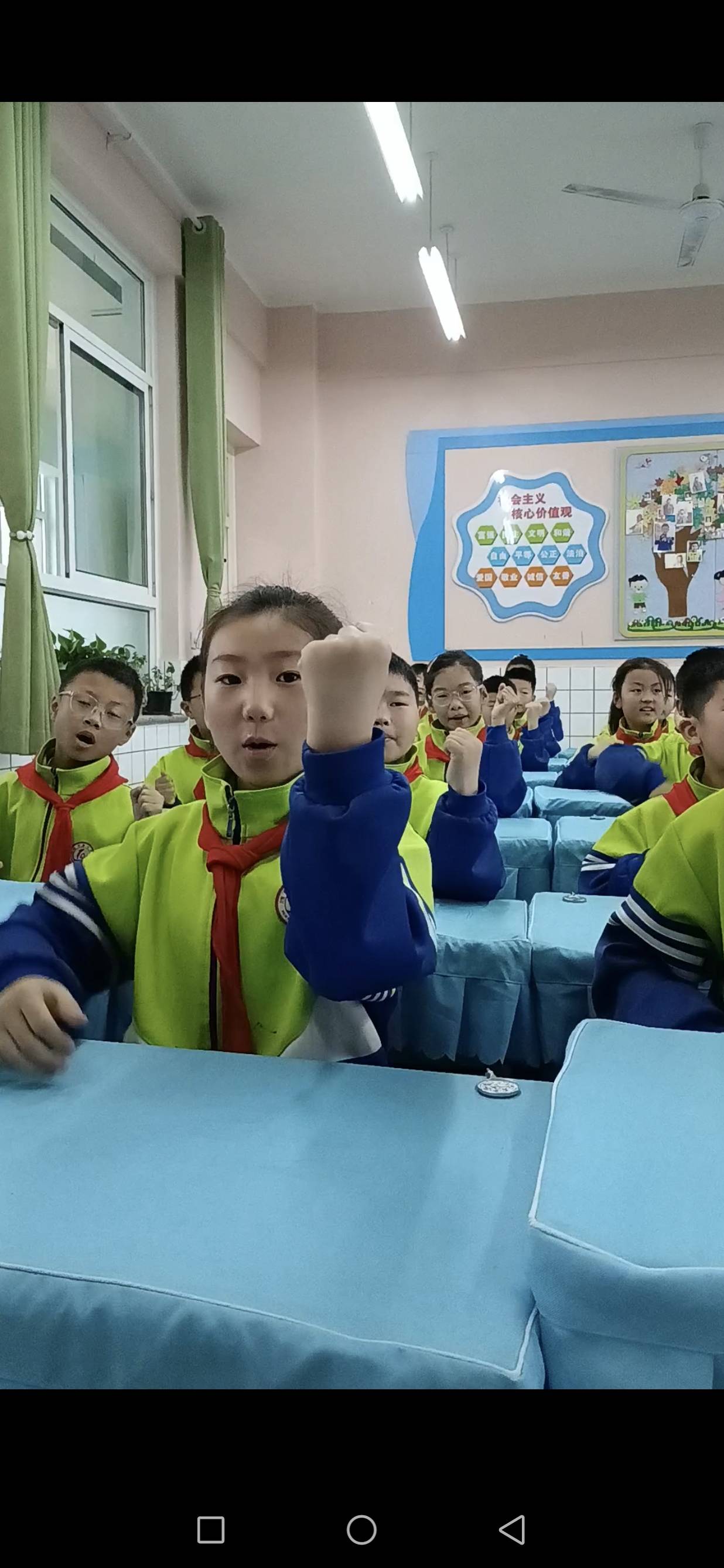 落实"双减"政策 手势舞动精彩——濮阳市第十中学举行课前手势舞比赛