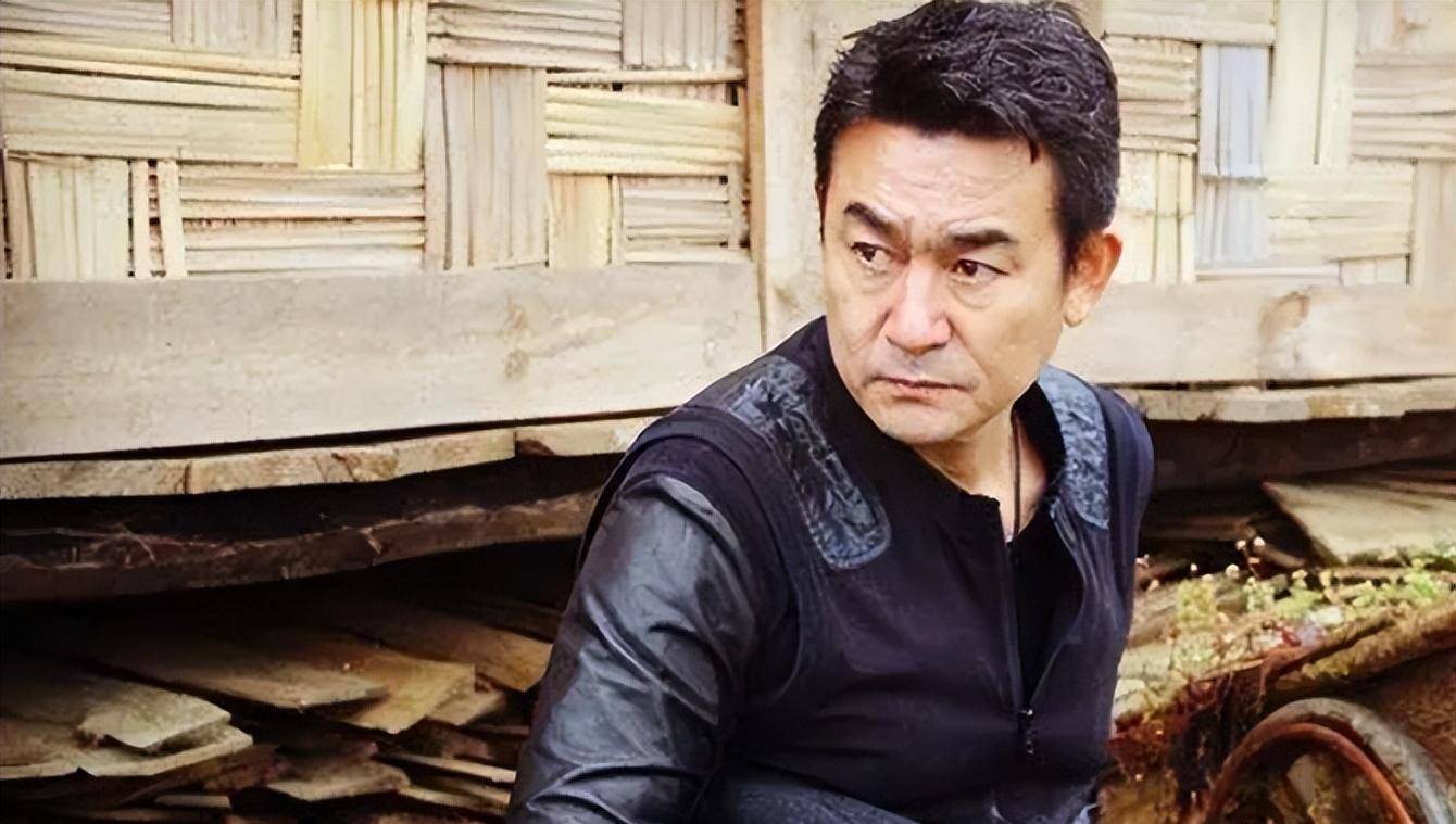 李洪涛:娶老师女儿,婚后30年零绯闻,两个嗜好让妻子烦恼不已_王红雷