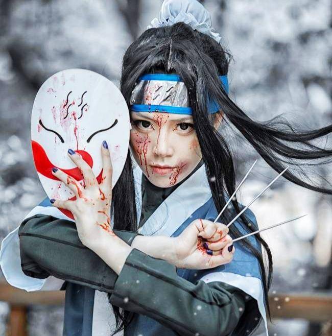 伶仃的人,被再不斩带走,再不斩看中了白身上的血继界限,罕见的冰遁