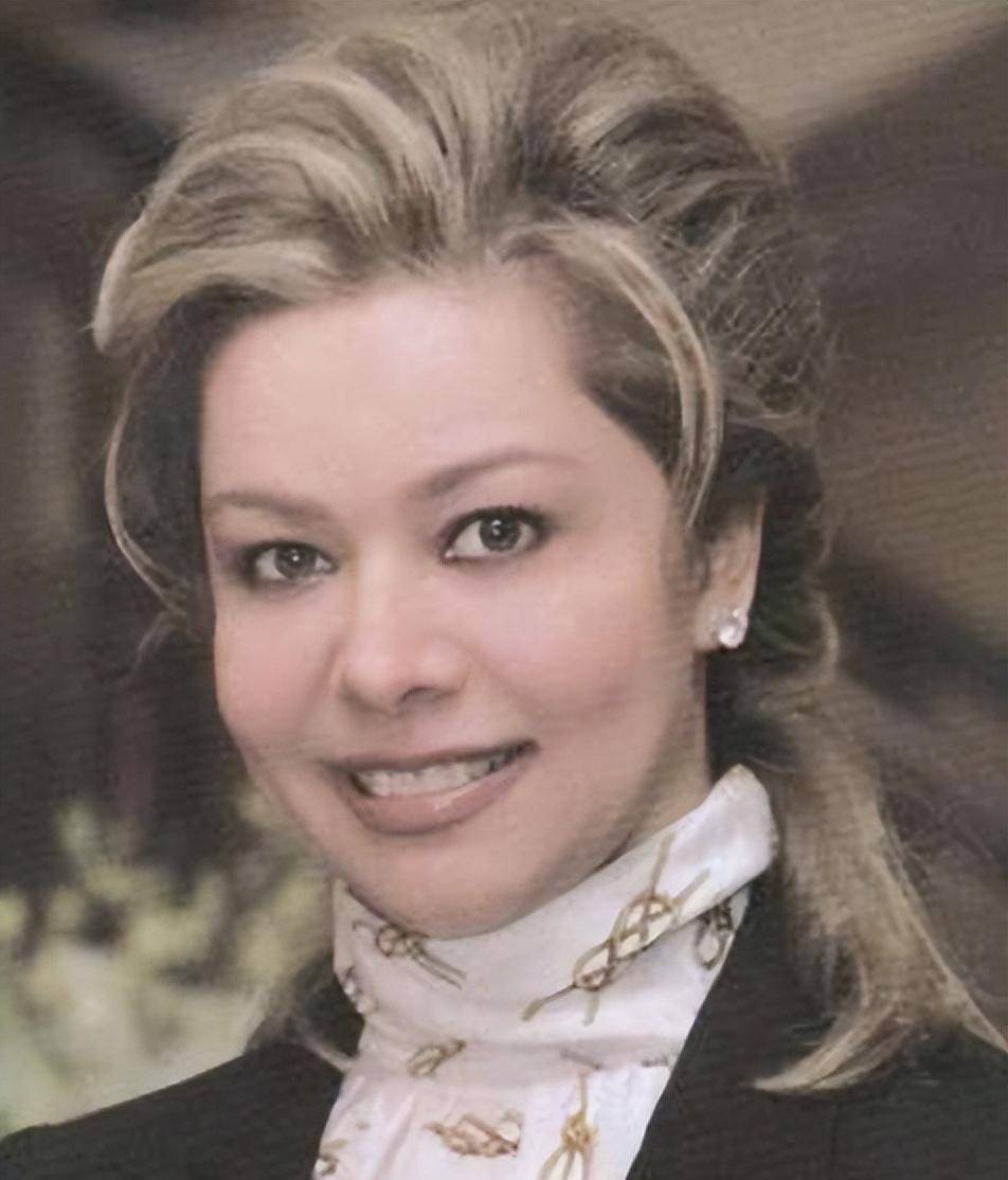 萨达姆女儿保镖的时薪是多少?