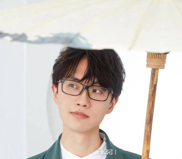 他身价过亿, 却总被人担心做音乐吃不上饭_许嵩_朋友_事情