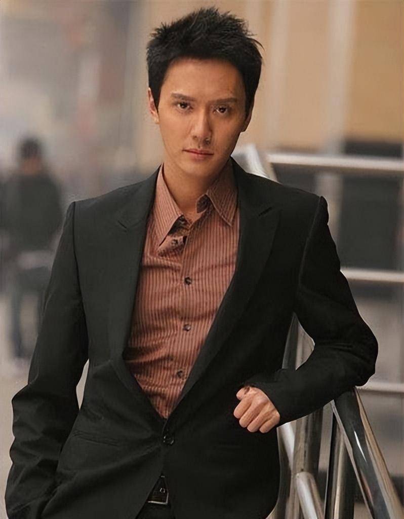 冯绍峰新恋情曝光?