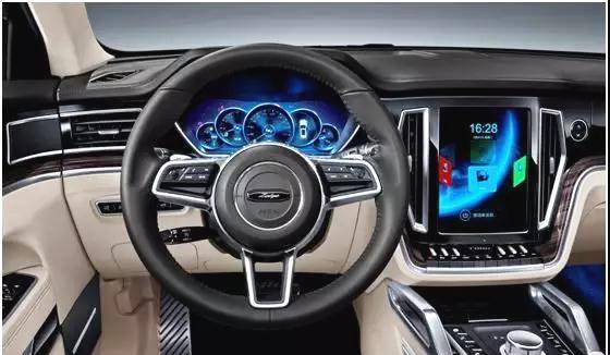 众泰推出t900,路虎揽胜就停在旁边比着,网友:真是山寨之王_搜狐汽车