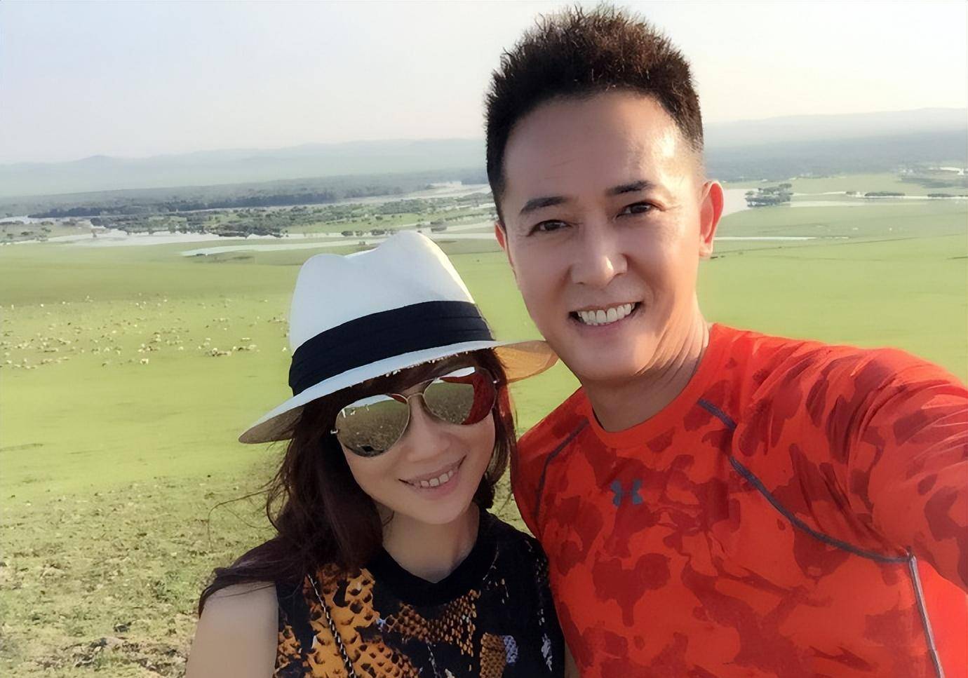 张静宇:为了嫁给歌手汪正正,不惜与父母断绝关系,如今怎样了?