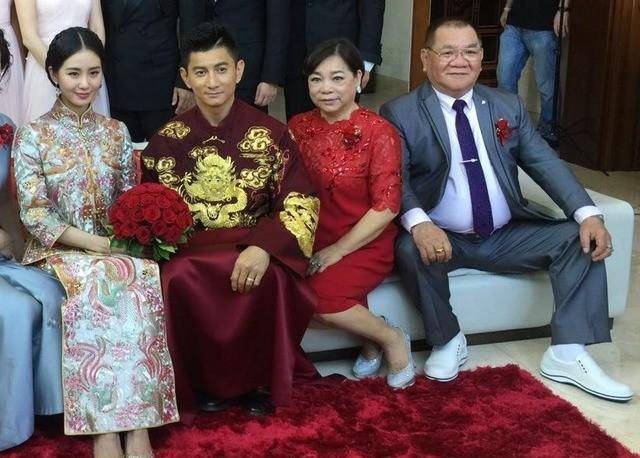 为拒绝每日给婆婆请安规定,为回避请安不愿回家住_刘诗诗_吴奇隆_妈妈