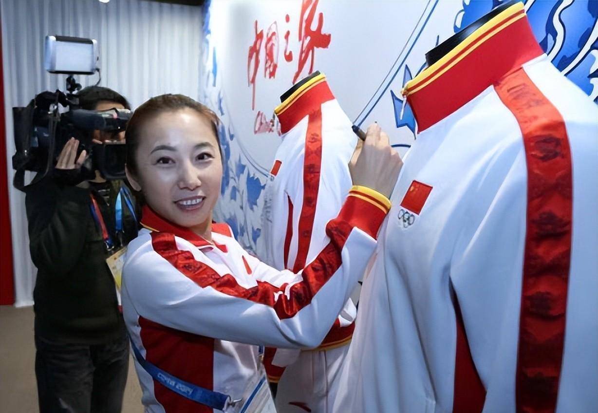 铁娘子教练李琰,是冰场上的郎平,她在事业爱情上,属于人生赢家_唐国梁