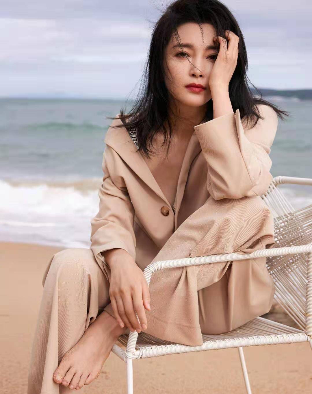 48岁李冰冰时尚大片曝光!