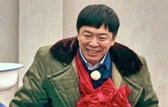 《极限挑战》首播热度飙升,黄渤三个细节圈粉,哪有半点影帝架子