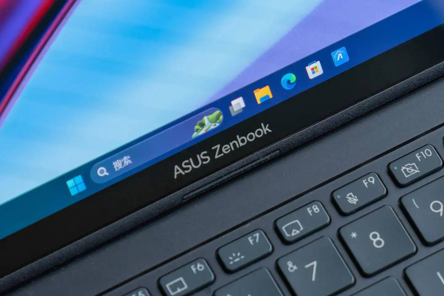 顶级 OLED 屏幕 + 虚拟旋钮的高能轻薄创作本:华硕灵耀 Pro 14 测评