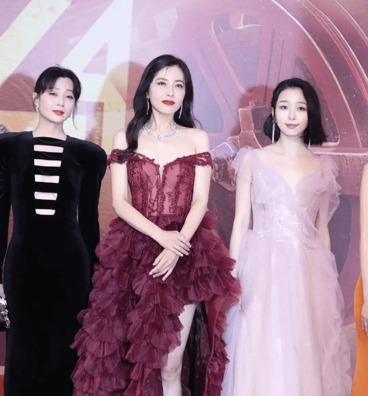 这几位"大饼脸"女星,个个都难以超越_长相_俞飞鸿_吴越