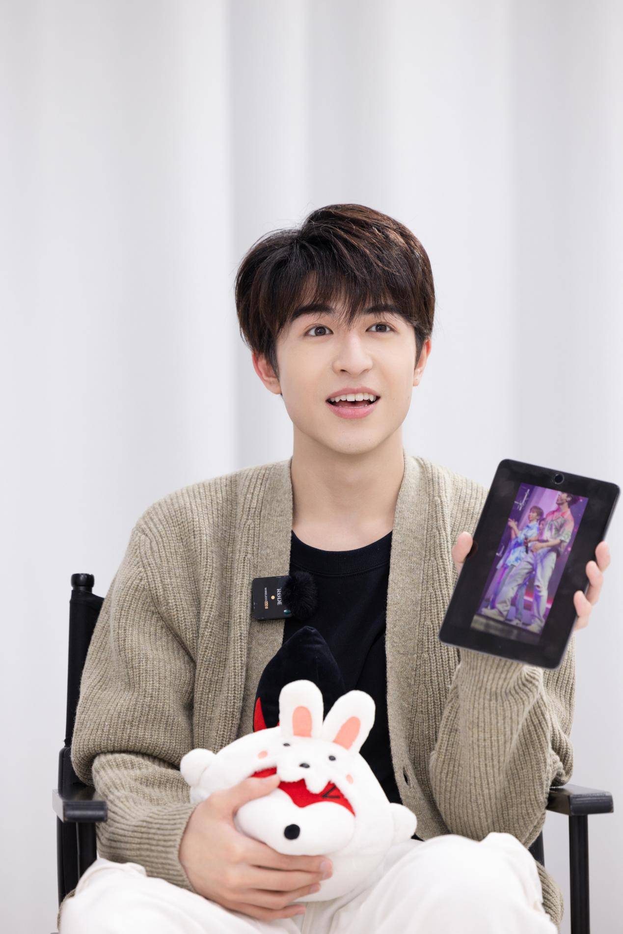 大明星|尹浩宇喊话张新成加微信 现场上演"泰式霸总"_娱乐_电影_什么