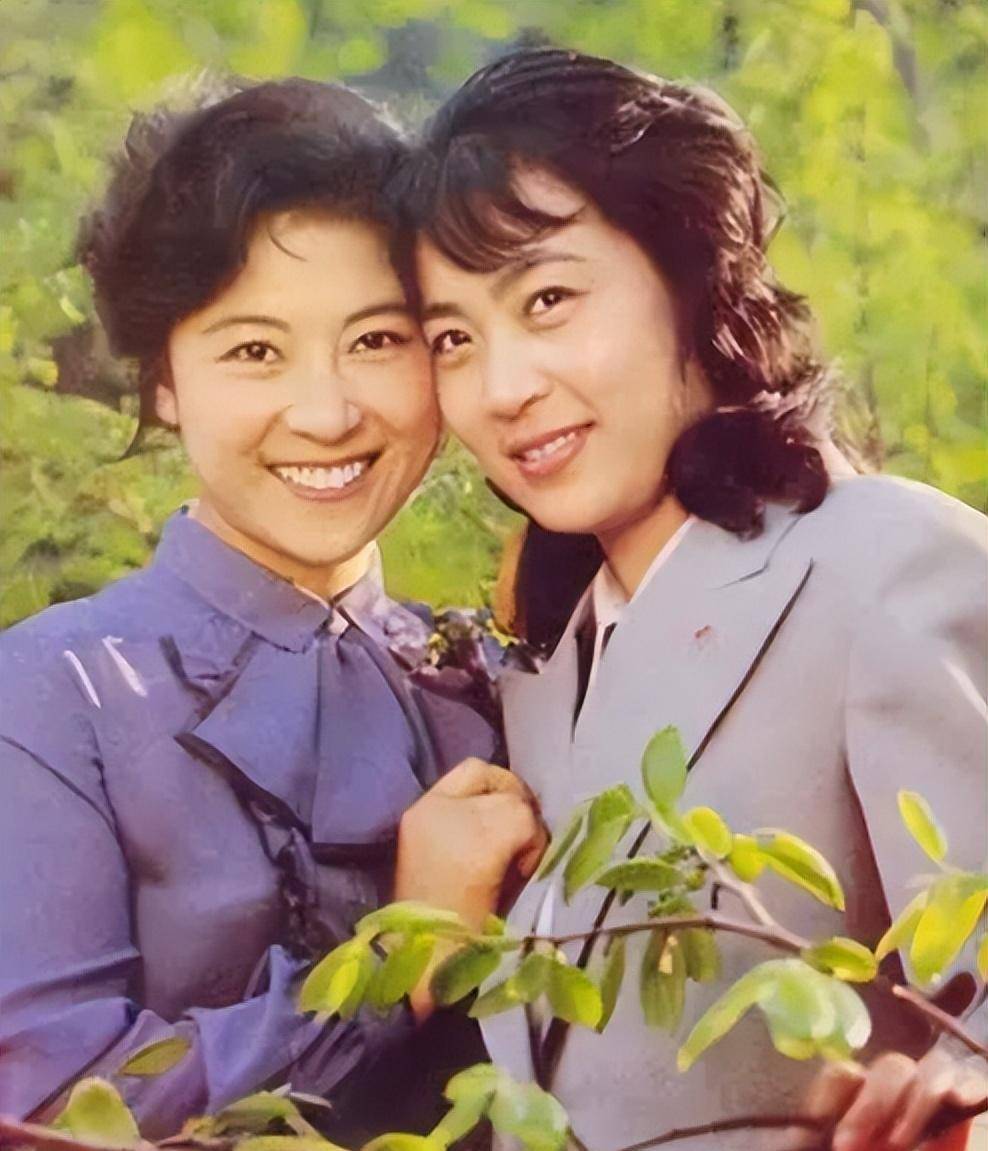 德艺双馨的王馥荔:丈夫为娶她被开除,如今儿子成了夫妻俩的骄傲_王群