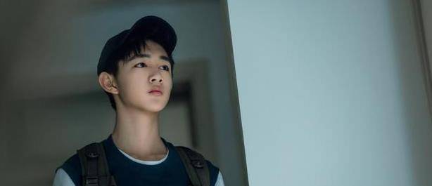 荣梓杉虽然年纪不大,但有着超越同龄人的爆发力和灵敏的演技,角色塑造