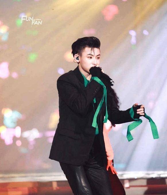 林彦俊被曝假唱,朱正廷有团魂但太格调_表演_蔡徐坤_效果