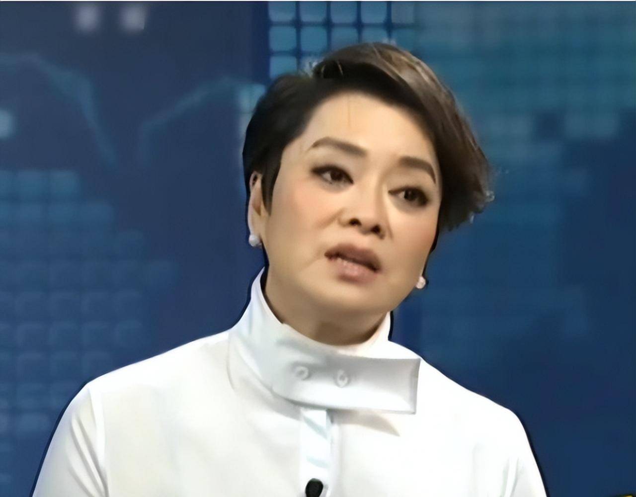 "乐坛一姐"毛阿敏39岁嫁富商,43岁高龄产子,丈夫离
