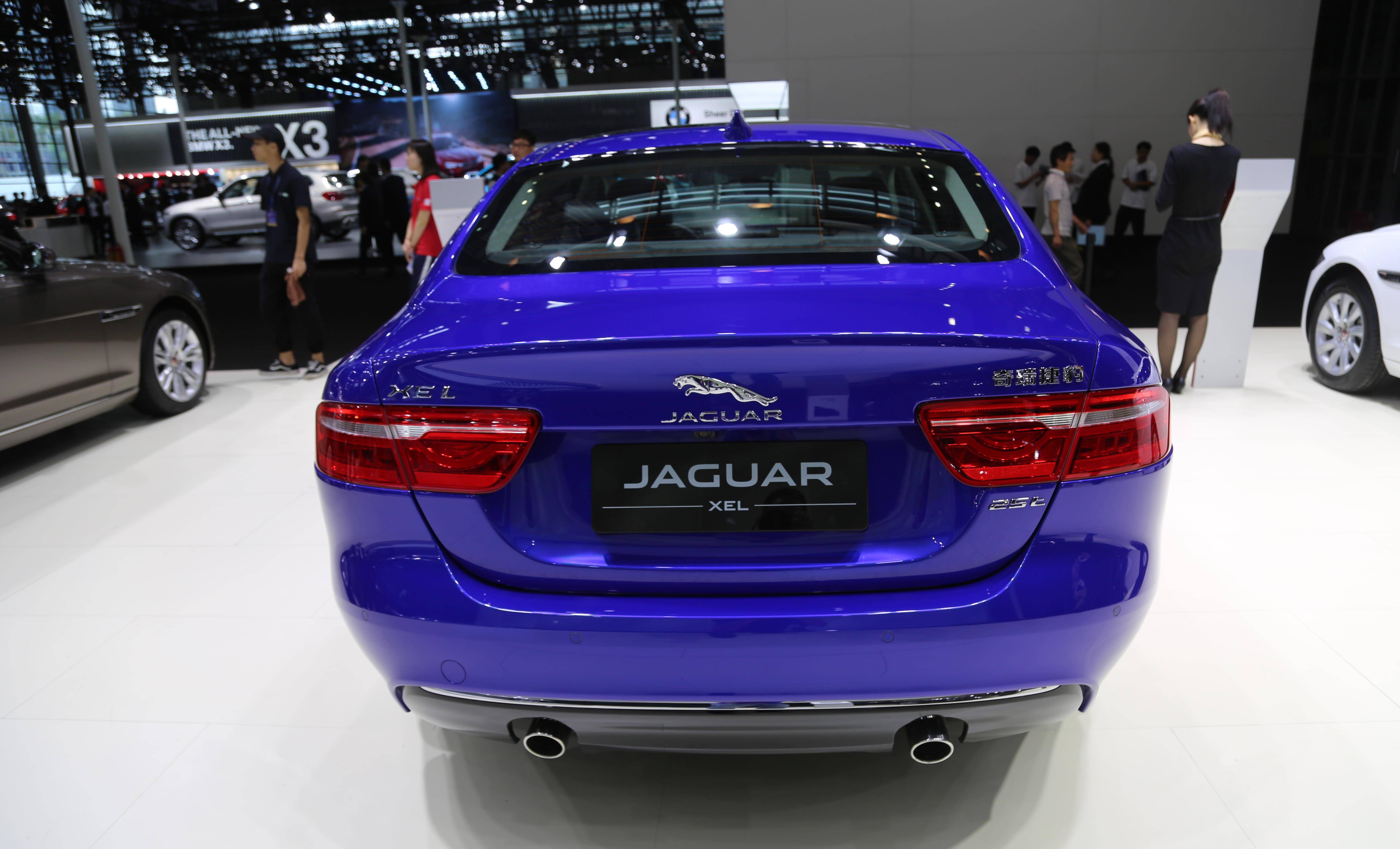 实拍捷豹jaguar xel,跑车级性能,激发决胜弯道的快感!