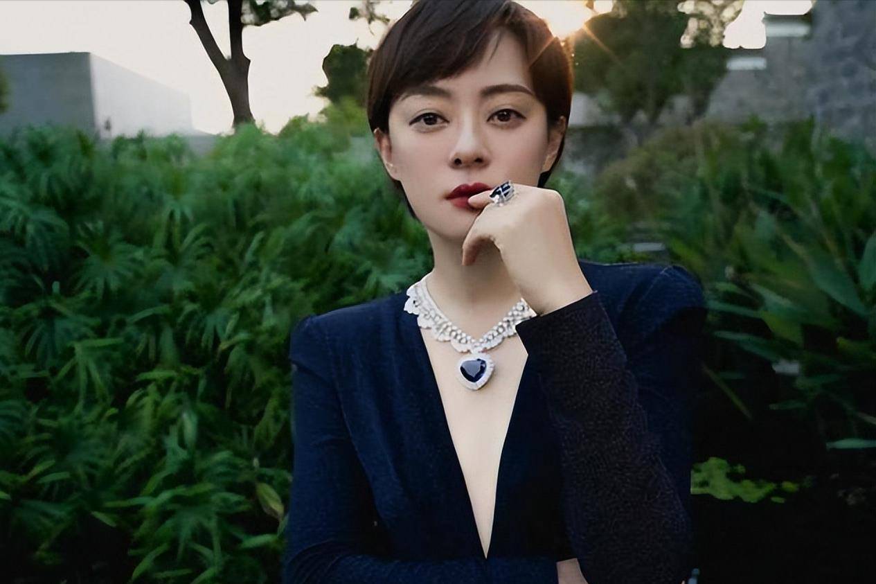 孙俪是有多机智?曝光率下降的同时,已经走上了另一条阳关大道!_生活_