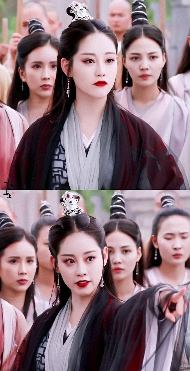 祝绪丹扮演周芷若时也算得上是位新人,她演技精湛,颜值爆表,白衣清纯