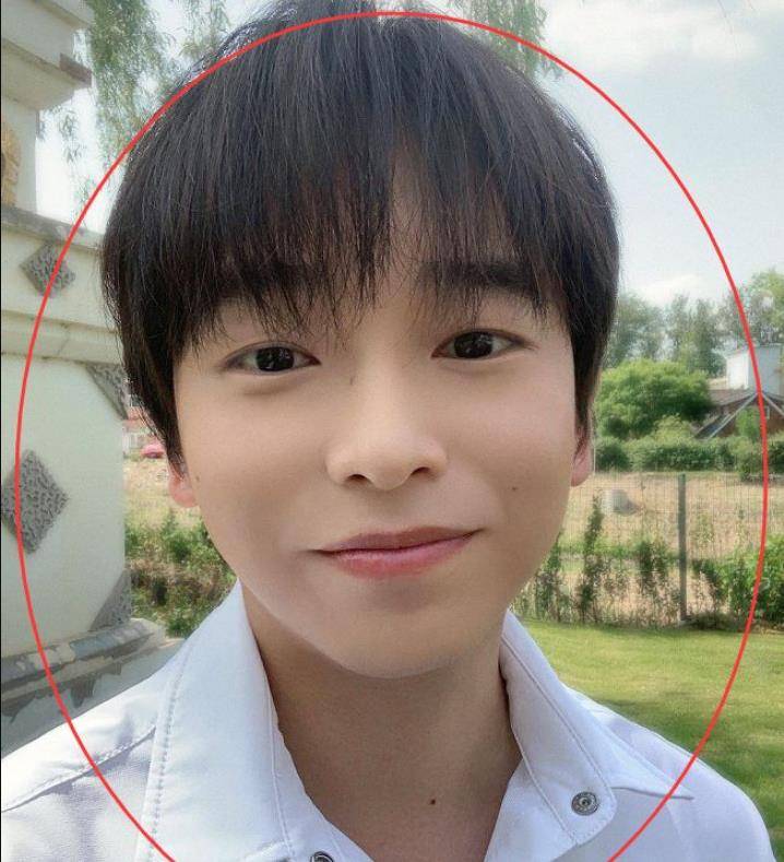 有种"照骗"叫彭昱畅的自拍照,自拍帅成王俊凯,导演生图曝光笑惨粉丝!