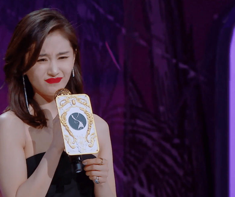 深度解读王子文脱口秀上的亮点,自曝身上五个特点,全场充满自信_身高