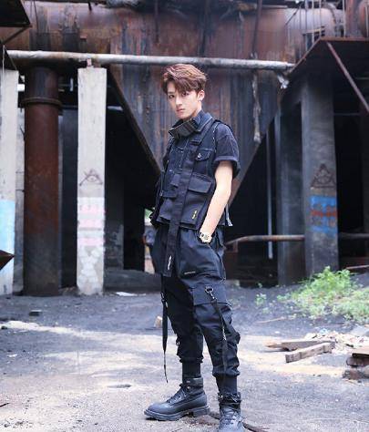 r1se帮忙,何洛洛焉栩嘉唱兰西雅徐嘉琳,两者之间有很大的区别_选手