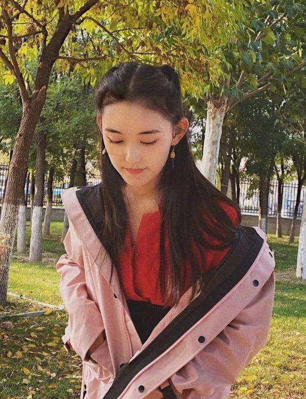 演技炸裂的4位00后童星,有的资源不断,而有的无戏可拍,太悲哀_赵今麦