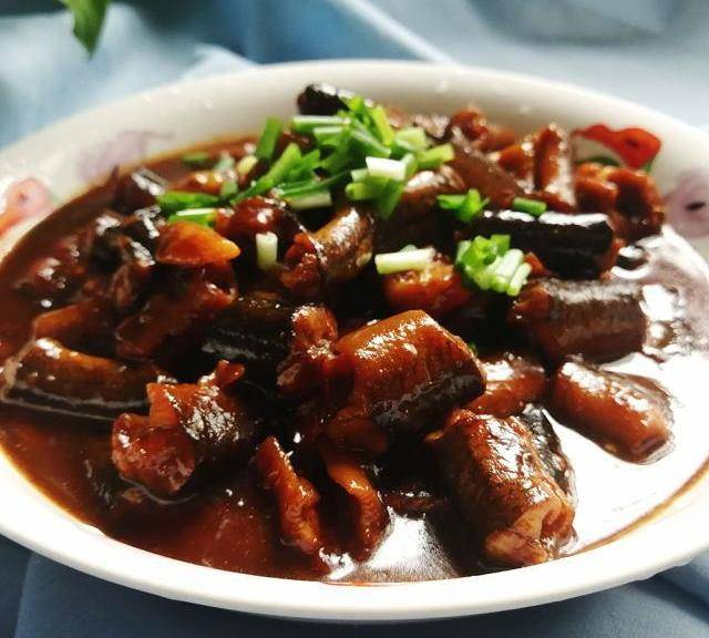 红烧鳝鱼,浓油赤酱,鲜香下饭_蒜头_人体_葱花