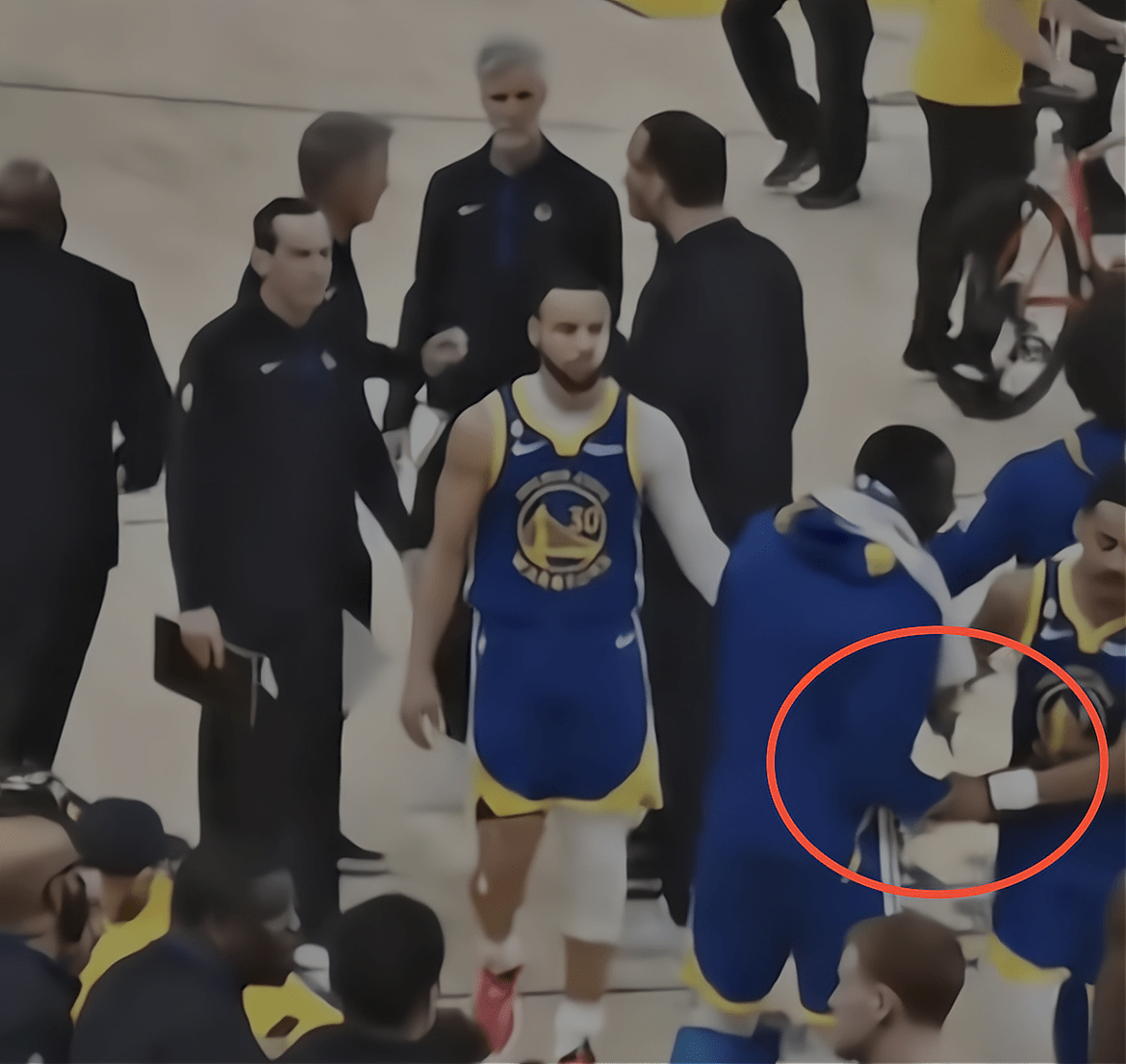 原创            5月1日NBA季后赛赛程出炉！勇士又曝内讧，普尔推格林，库里无奈-NBA季后赛2022一2023年4月23日湖人一灰熊直播视频