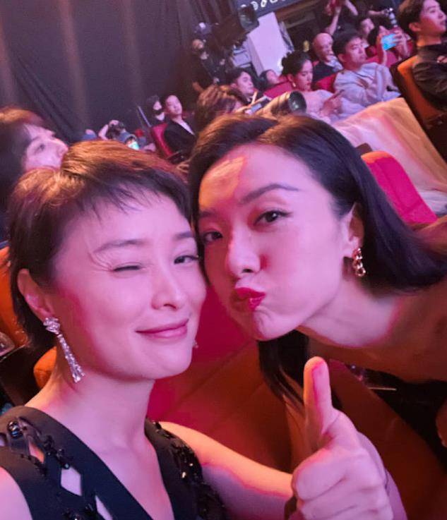 吴越老气十足,真实气质抢尽风头,但蒋勤勤的瘦美气质却难以匹敌_生活