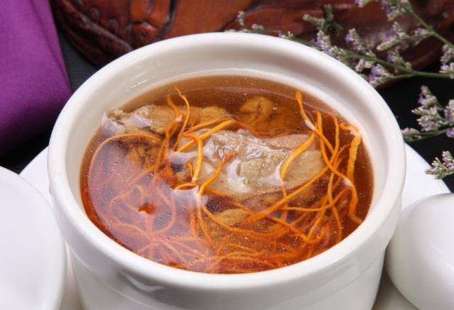 虫草花_老鸭汤_食物