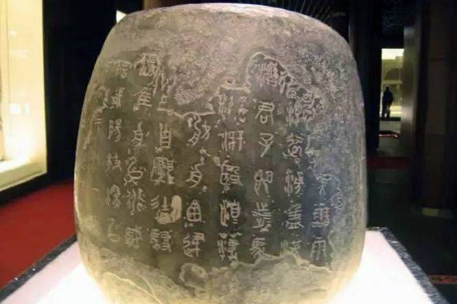 “石刻”石刻，作为古代的一种“神物”，在三国时期又有何特点？