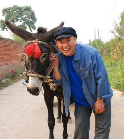 但是拍摄的时候,胡科这个角色缺少合适的人选,赵本山就想让王晓曦出演
