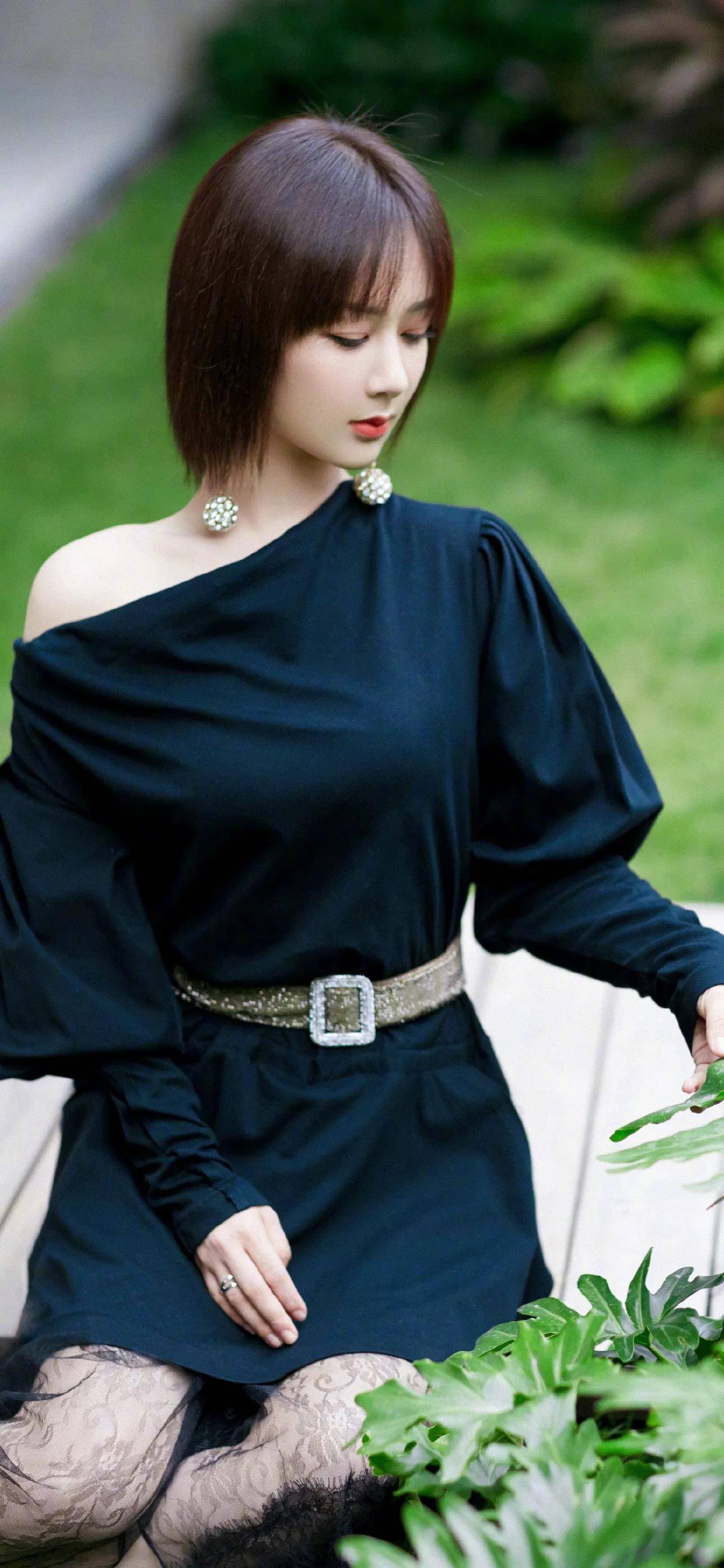 眼看着就长大了的小猴紫_杨紫_头条_时尚