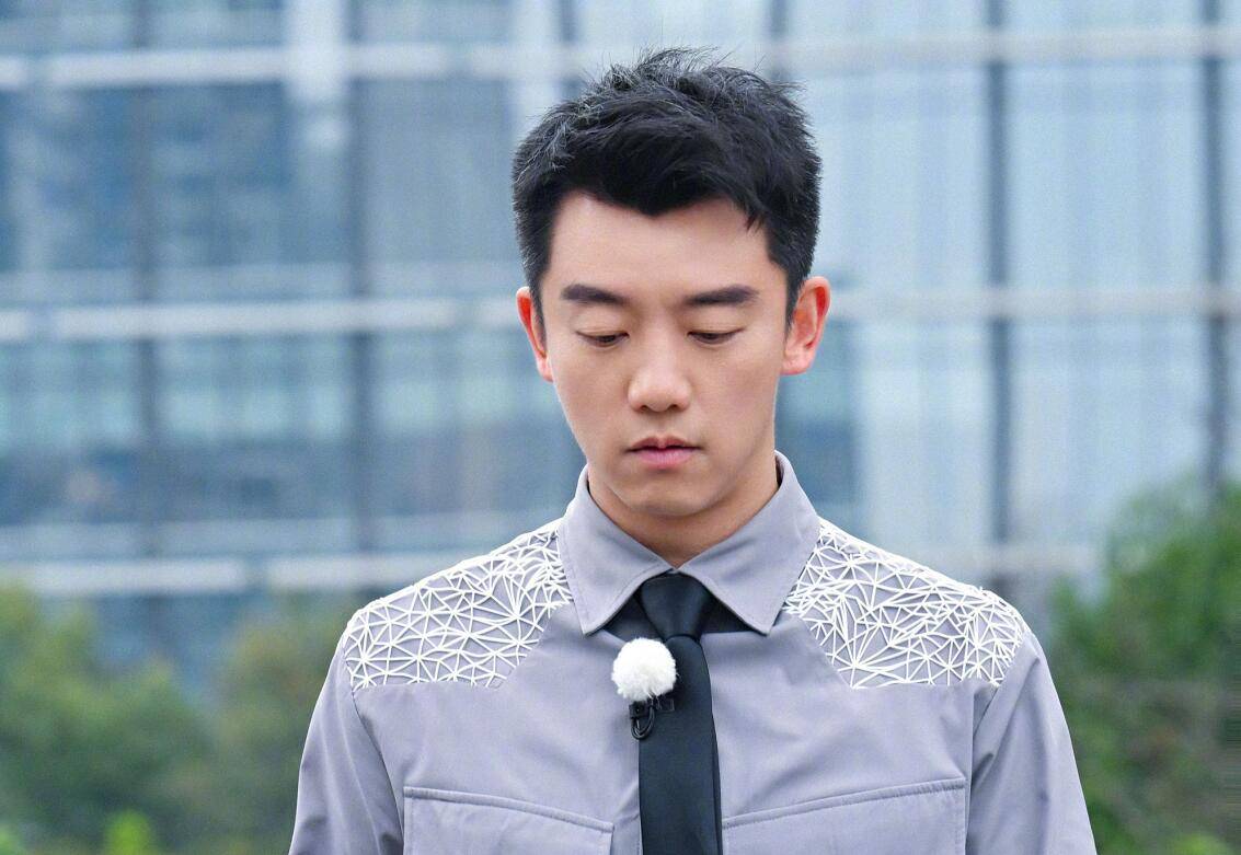 姚译添,你"骗"嘉宾就算了,但是"骗"观众,我不允许!