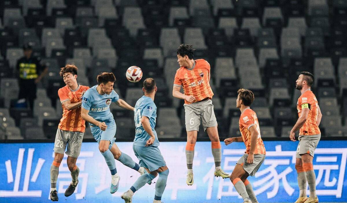 中超第四轮:上海双雄占据积分榜前两位,主场作战的球队无一获胜_比赛