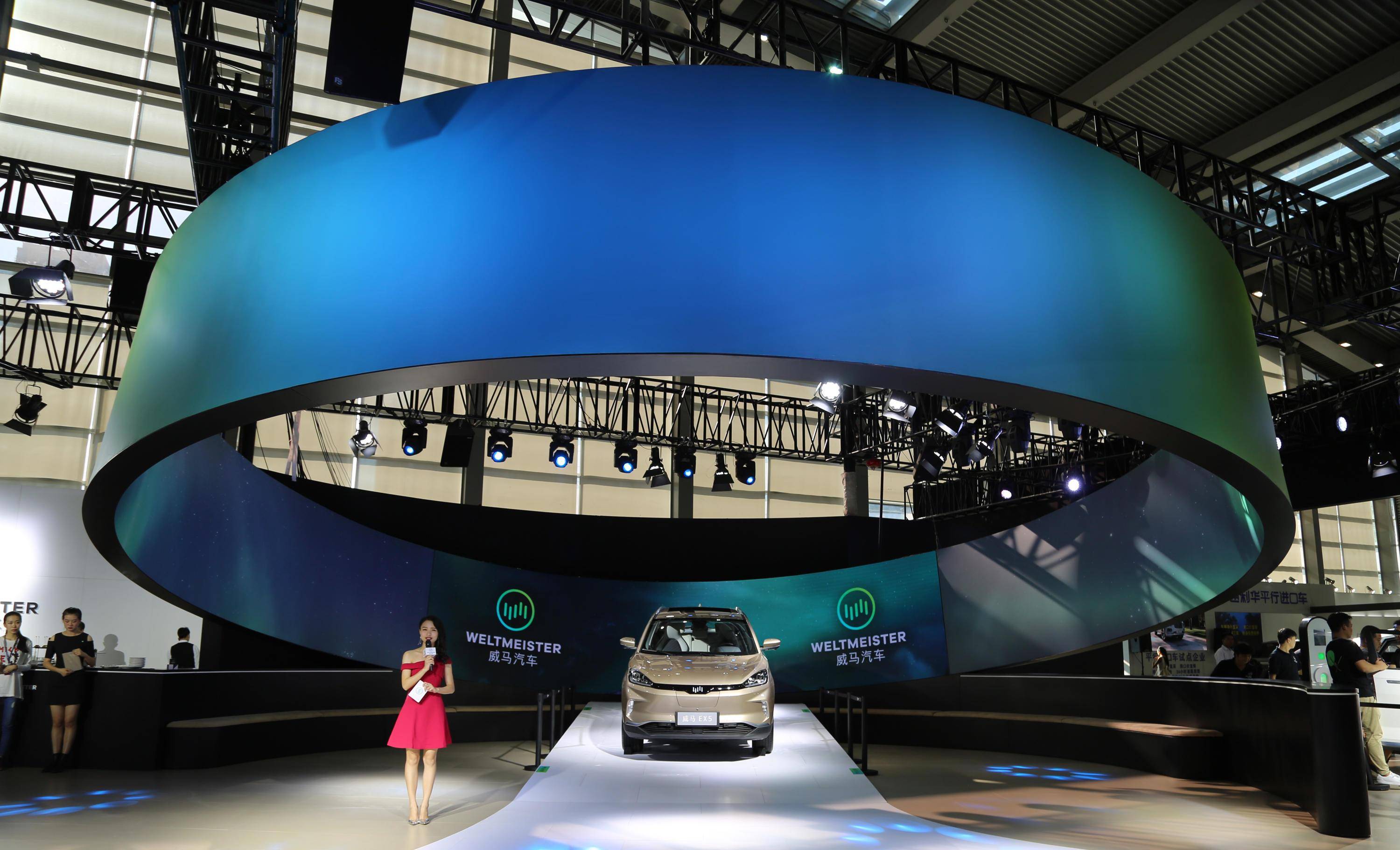 最炫展台:威马汽车携纯电suv ex5,亮相深圳十一国际车展_搜狐汽车