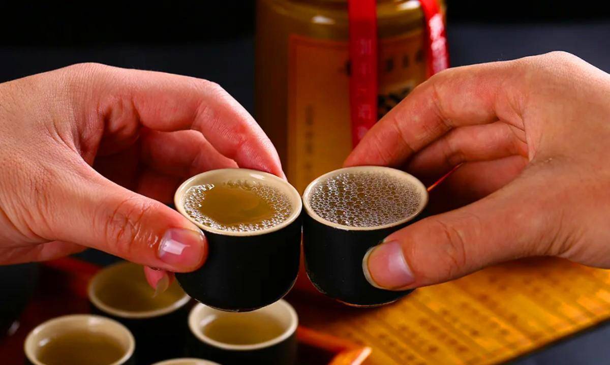 浙江日常酒桌怪象:不喝黄酒,不喝烧酒,却偏爱这3款"便宜酒"_口感_名酒