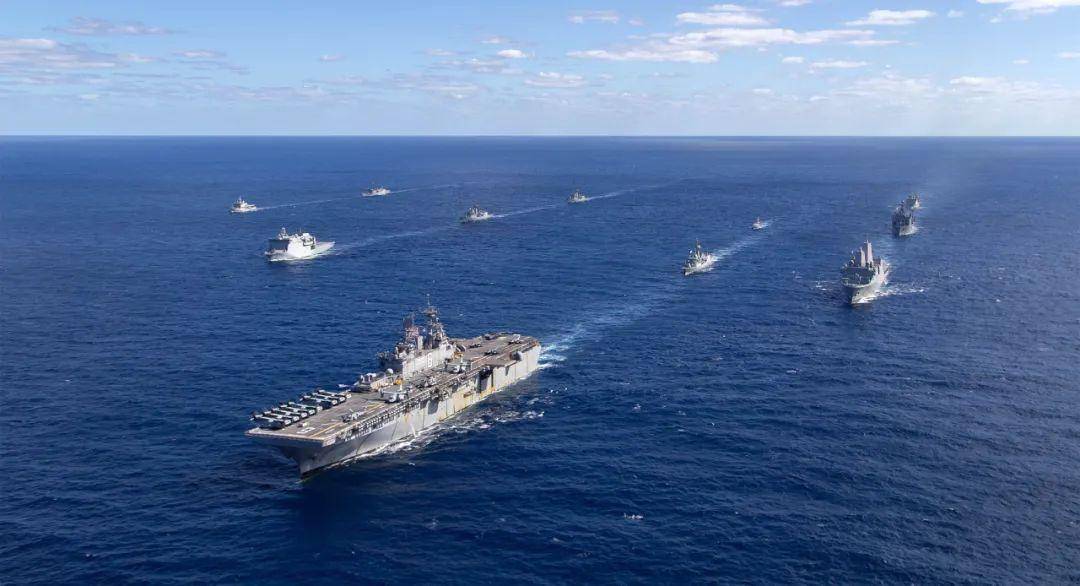 中国海军071级登陆舰突访瓦努阿图,开辟远洋新航道?_舰队_海峡_行动