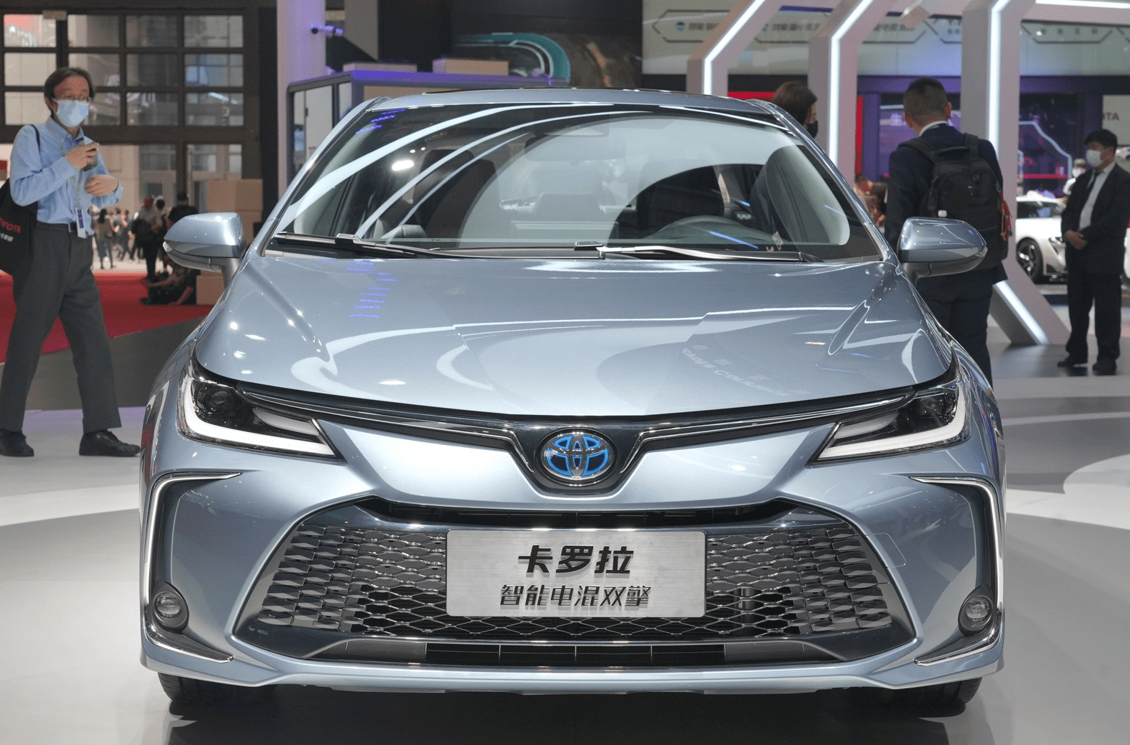 2023款卡罗拉实车现身,换新前脸 悬浮大屏,搭第五代混动系统_搜狐汽车