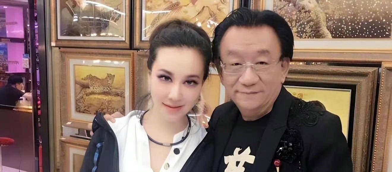 德云社唯一的女弟子,郭德纲破格收徒,赵芸一到底有多牛?