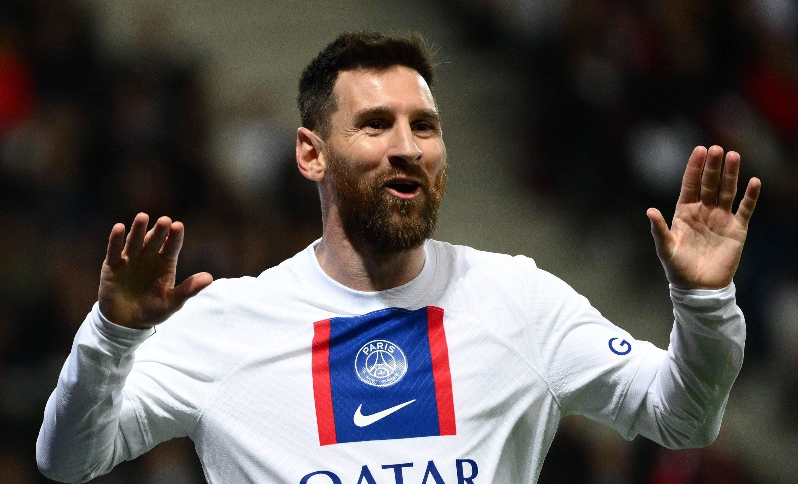 通俗注:巴黎匆匆 遮风挡雨!