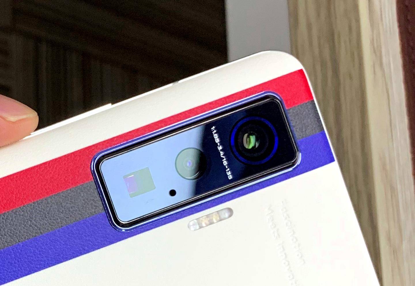 iqoo5pro传奇版真机?这宝马元素设计,太让人心动了_手机_旗舰机_配置