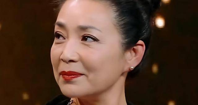 著名演员戴春荣:女儿结婚不要彩礼,不要房,61岁成人生赢家