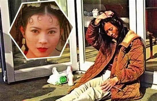 蓝洁莹因为没钱吃饭被掌柜训斥,恰好程奎安看到了她.