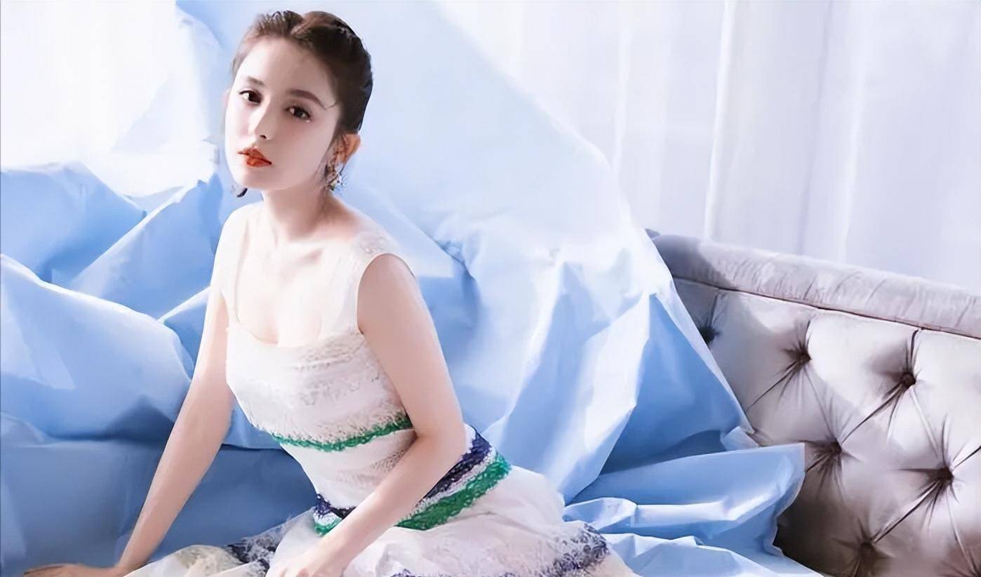 "内裤外露"被骂上热搜,娜扎回怼:别怕,穿什么都可以_女性_网友_自由