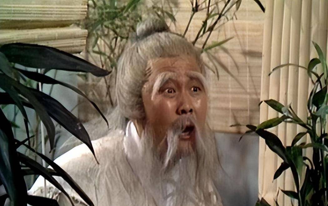 都将"周伯通"那种"老顽童"的气质表现得极好,并且秦煌本身的面相也是