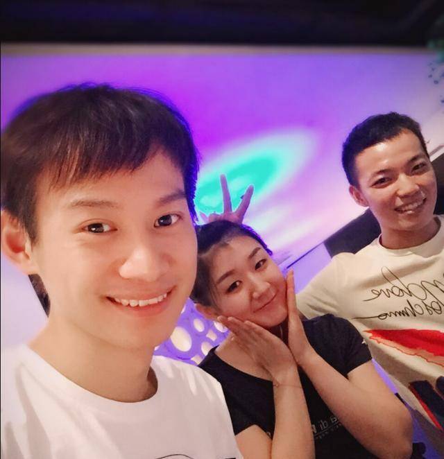 周雨_退役_张本