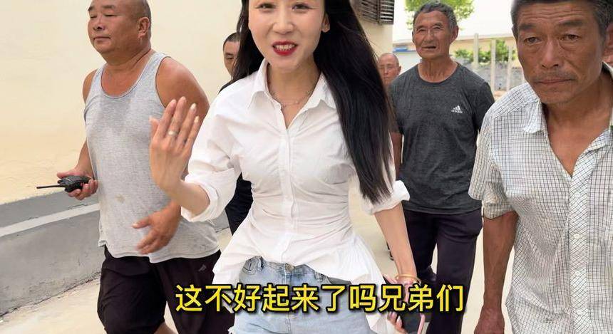 象棋主播王铁锤常常干翻老大爷 真有那么厉害吗_视频_图片_推广